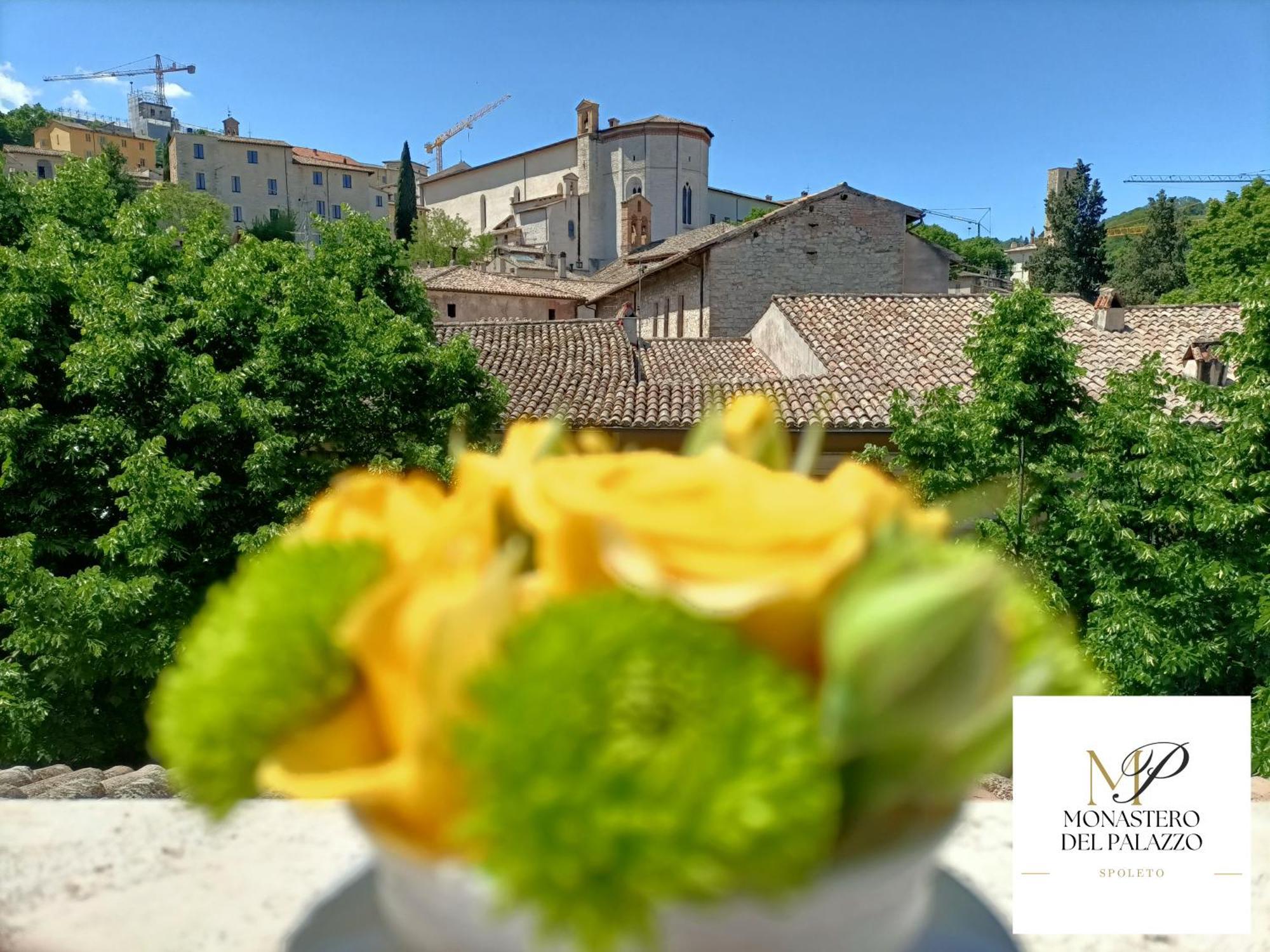 Monastero Del Palazzo Casa Vacanze Spoleto Exterior photo